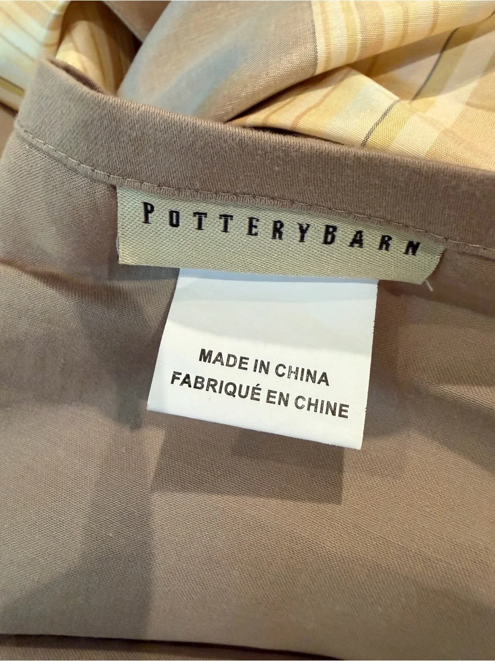 Brand NEW Pottery Barn Silk Duvet Cover- King Size